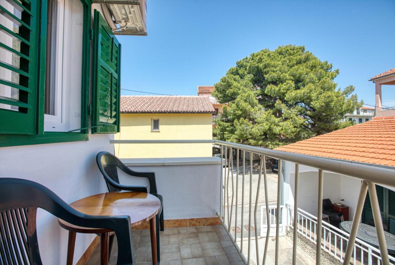 Family Friendly Seaside Apartments Brodarica, Sibenik - 4833 Brodarica  Exterior foto
