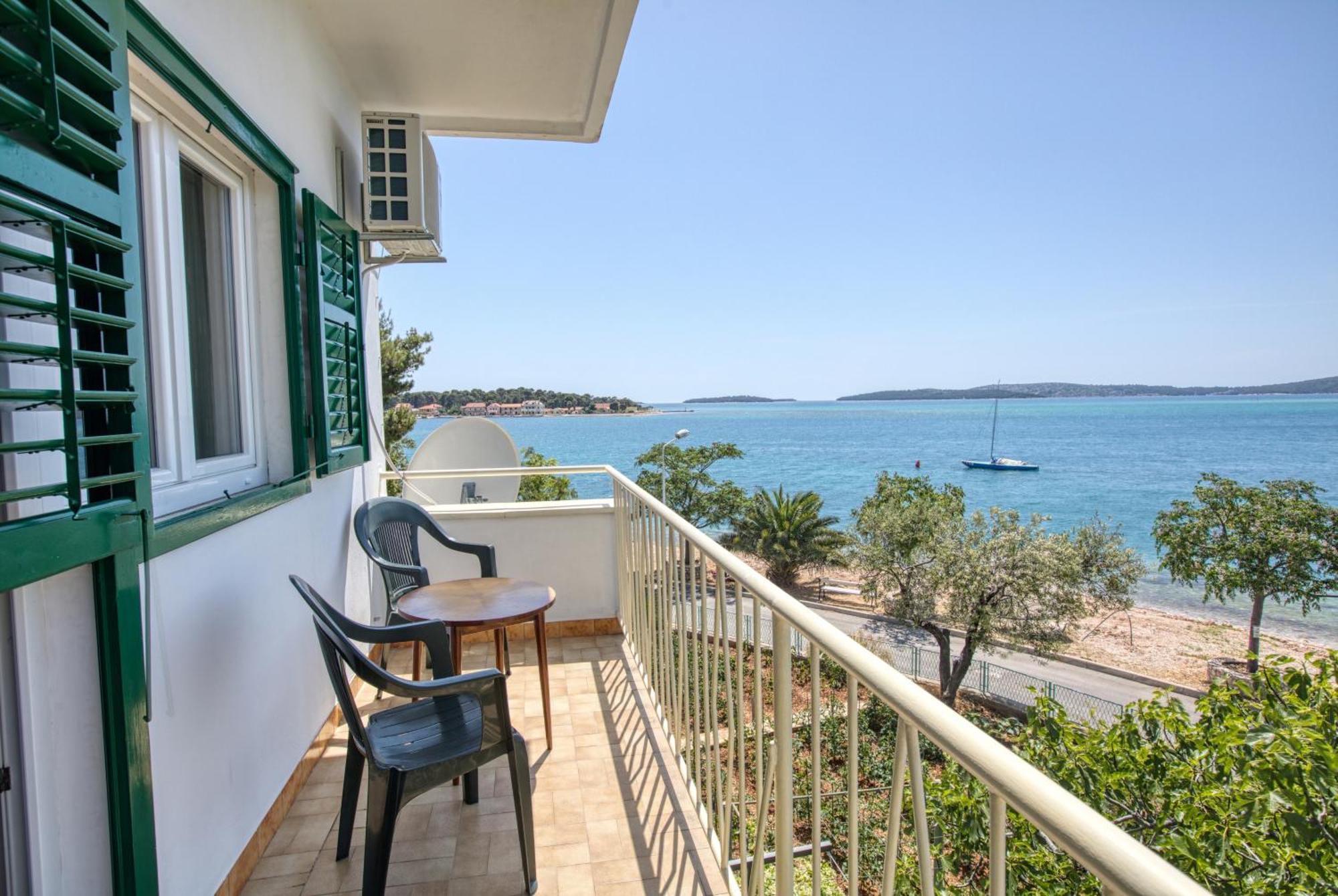 Family Friendly Seaside Apartments Brodarica, Sibenik - 4833 Brodarica  Exterior foto