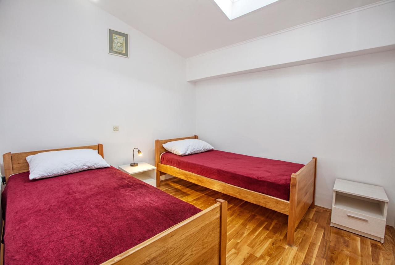 Family Friendly Seaside Apartments Brodarica, Sibenik - 4833 Brodarica  Exterior foto