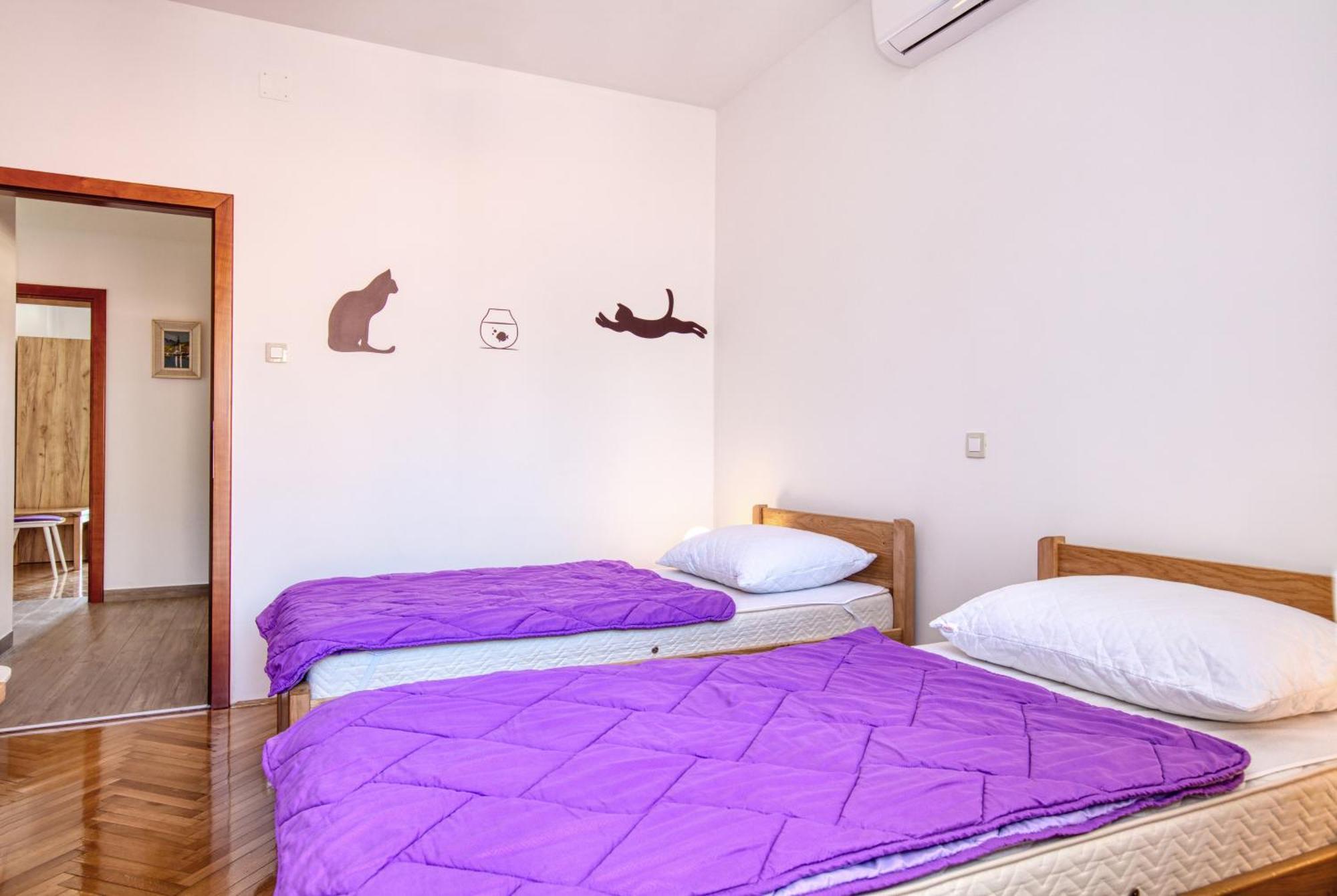 Family Friendly Seaside Apartments Brodarica, Sibenik - 4833 Brodarica  Habitación foto