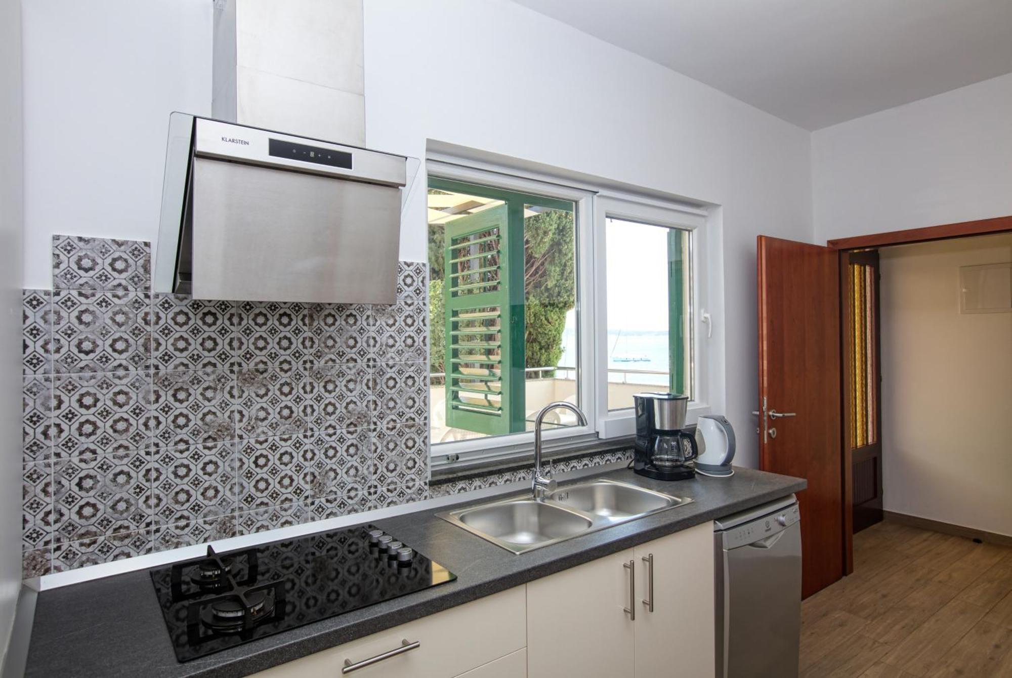 Family Friendly Seaside Apartments Brodarica, Sibenik - 4833 Brodarica  Habitación foto
